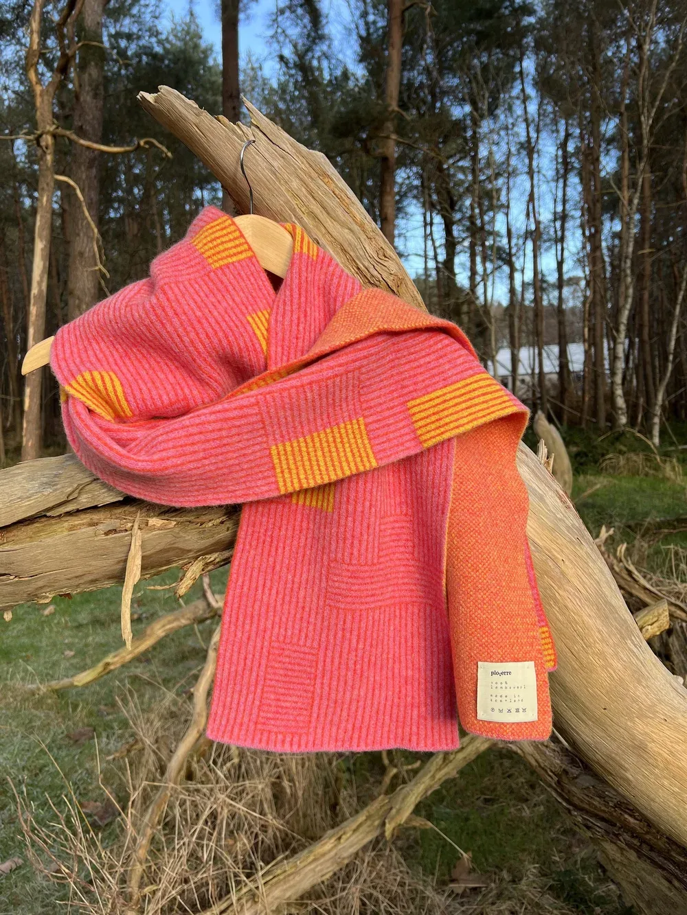 Natura Scarf by Ploterre